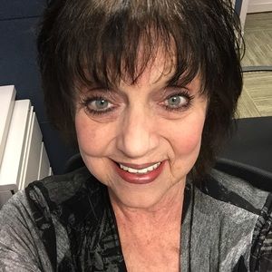 Meet your Posher, Donna